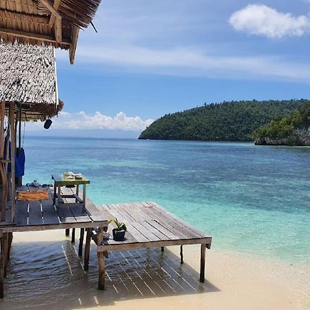 Nus Homestay Raja Ampat Kri Екстер'єр фото