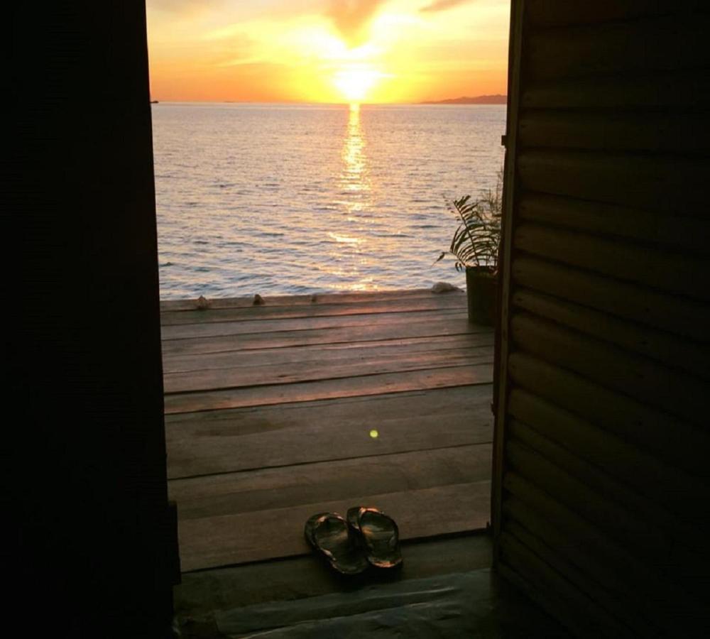 Nus Homestay Raja Ampat Kri Екстер'єр фото