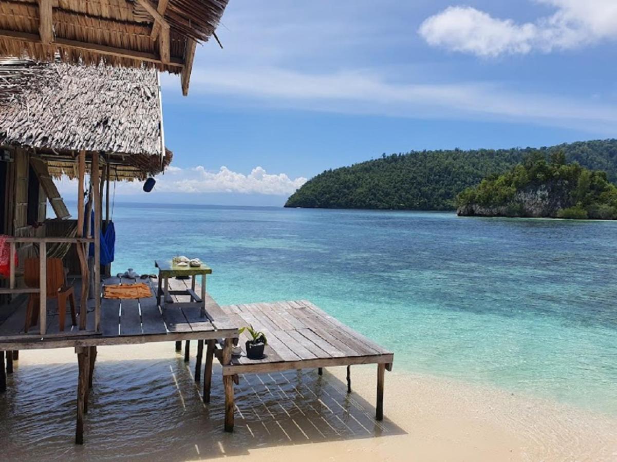 Nus Homestay Raja Ampat Kri Екстер'єр фото