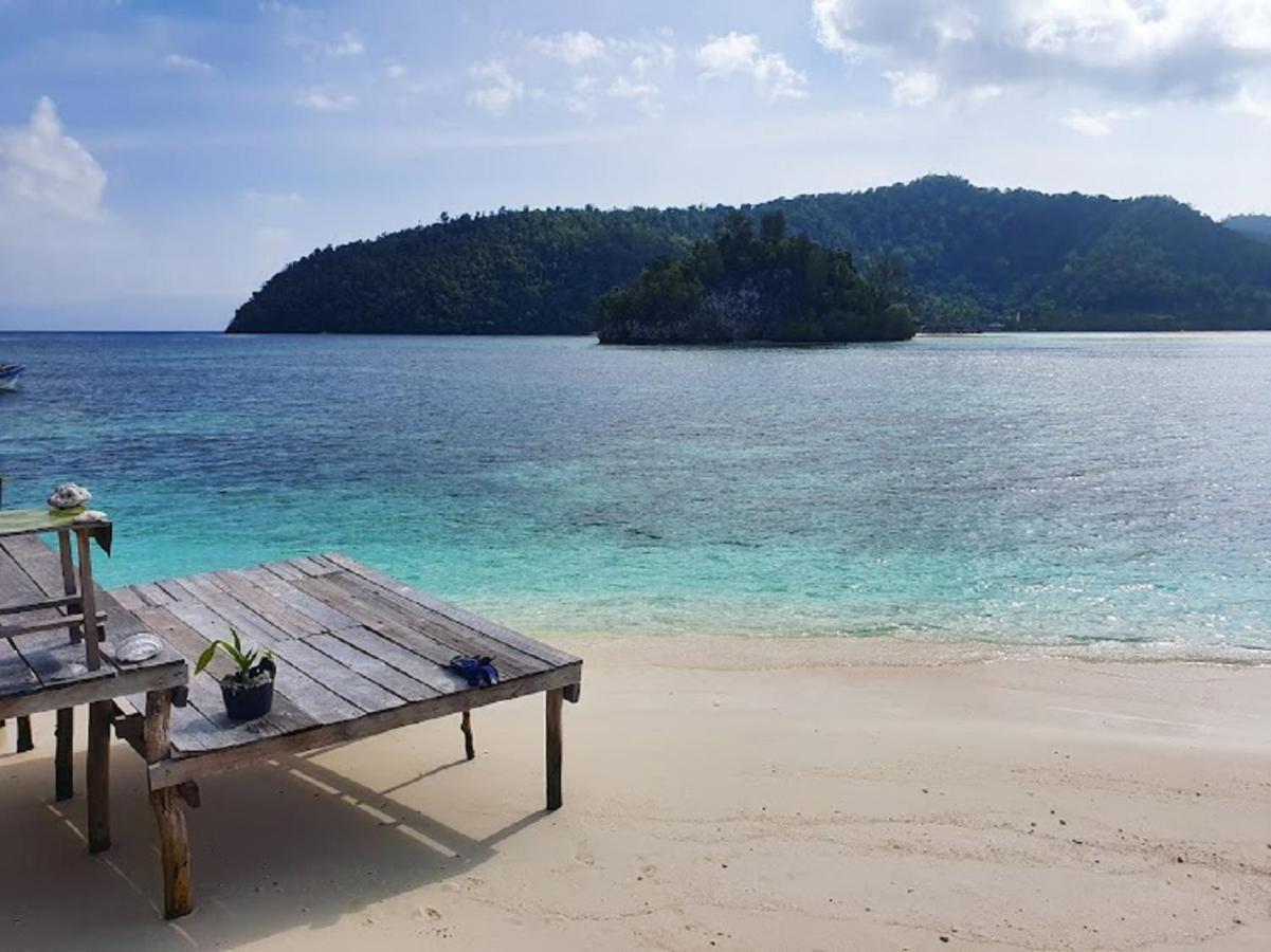 Nus Homestay Raja Ampat Kri Екстер'єр фото